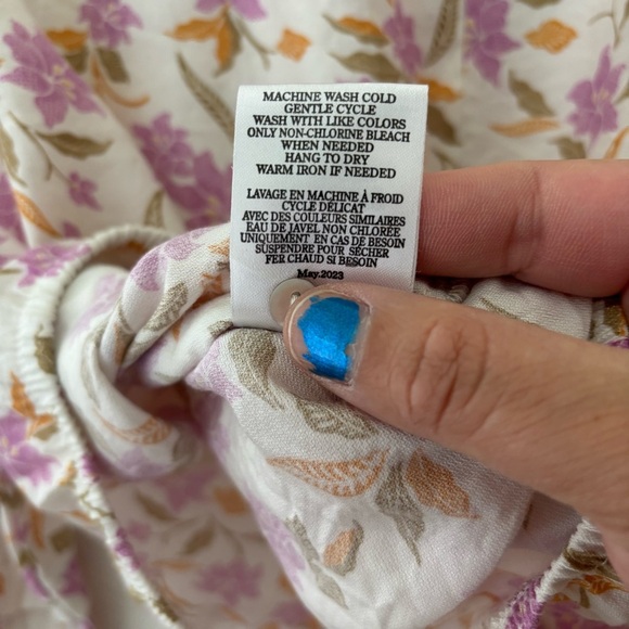 Z‎ Supply Sandstone Nylon Floral top Size Large - Picture 7 of 8